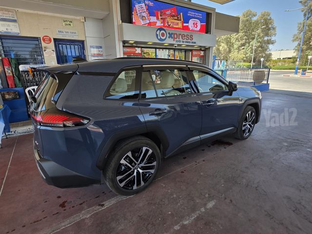 טויוטה RAV4