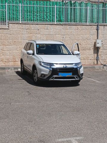 מודעת רכב מיצובישי אאוטלנדר