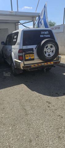טויוטה לנד קרוזר