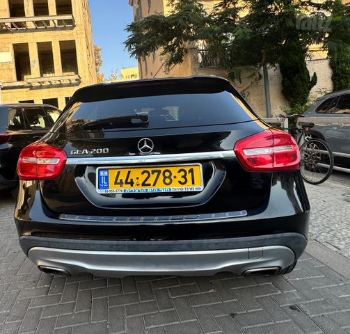 מרצדס-בנץ GLA