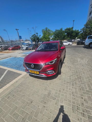אם ג'י EHS PHEV