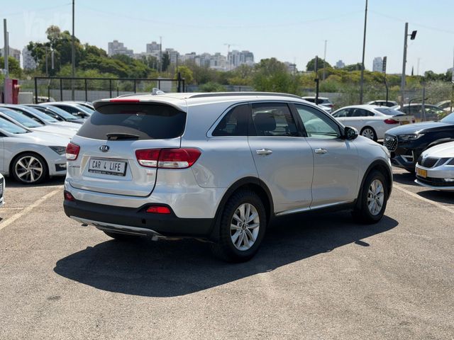 קיה סורנטו