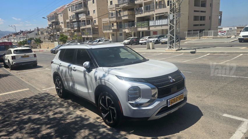 מיצובישי אאוטלנדר
