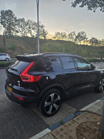 וולוו XC40