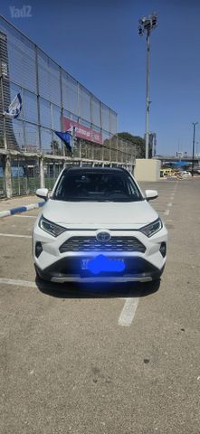 טויוטה RAV4