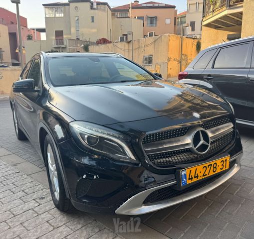 מרצדס-בנץ GLA