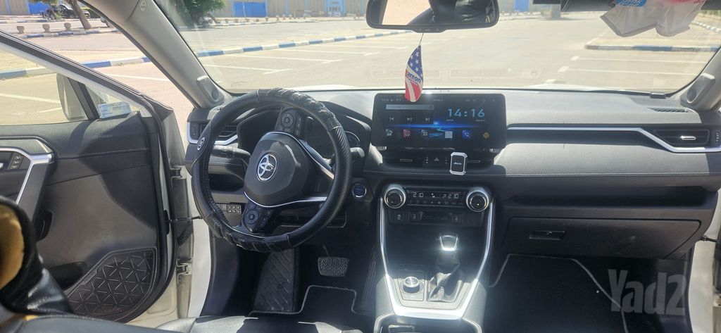 מודעת רכב טויוטה RAV4