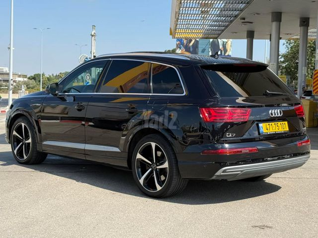 אאודי Q7