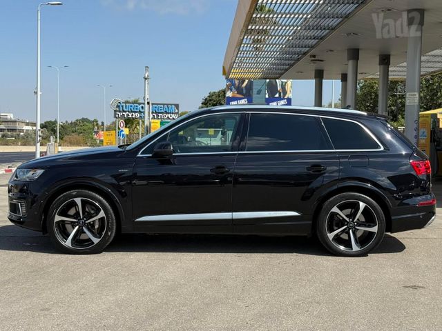 אאודי Q7