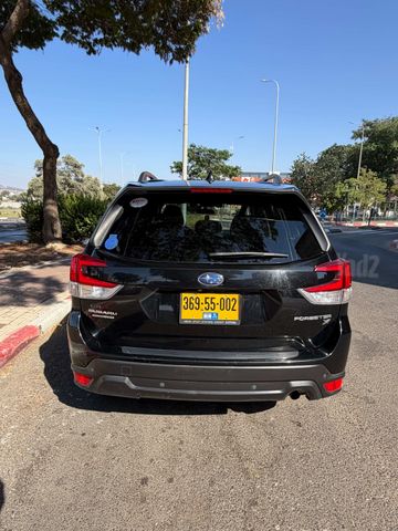 סובארו פורסטר