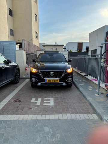 אם ג'י EHS PHEV
