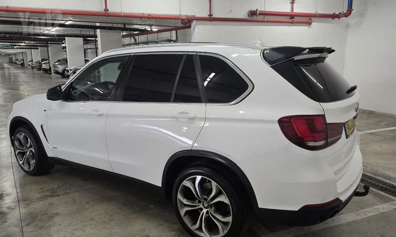 ב מ וו X5