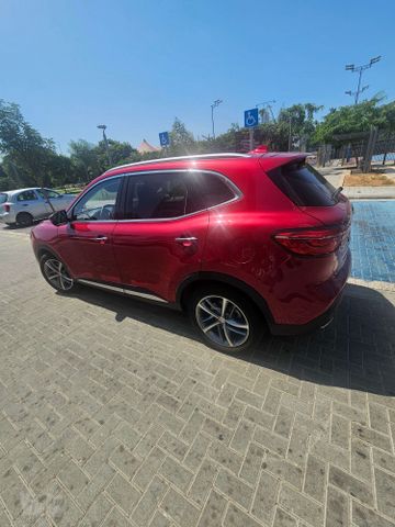 אם ג'י EHS PHEV