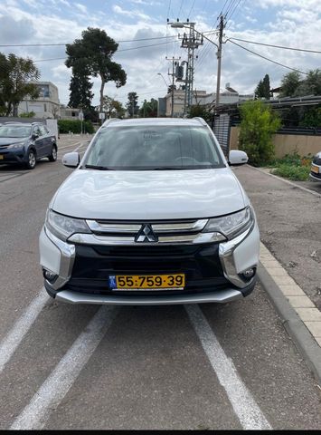 מיצובישי אאוטלנדר