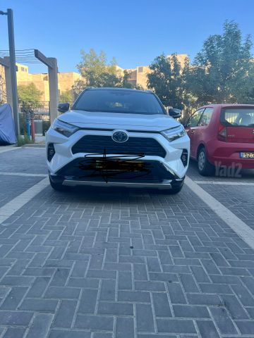 טויוטה RAV4