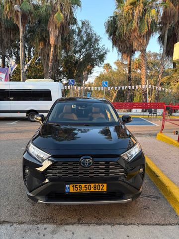 מודעת רכב טויוטה RAV4