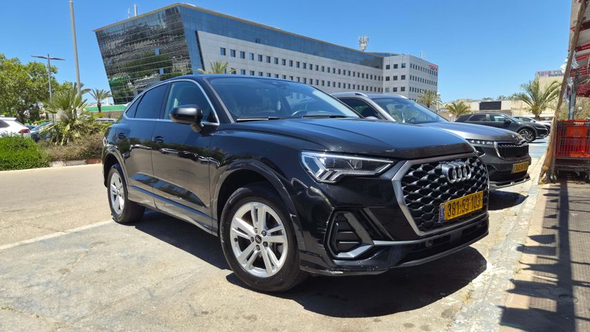 אאודי Q3