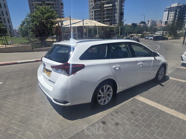 טויוטה אוריס