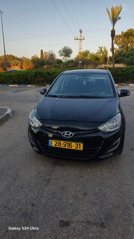יונדאי i20