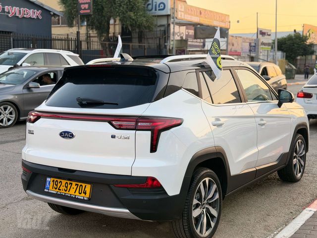 ג׳יי.איי.סי E-JS4