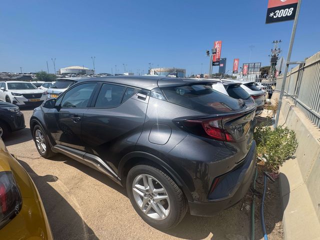 טויוטה C-HR