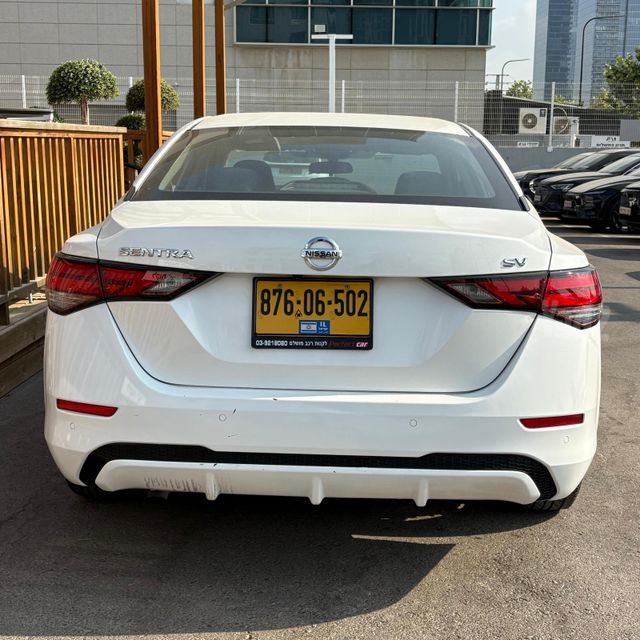 ניסאן סנטרה