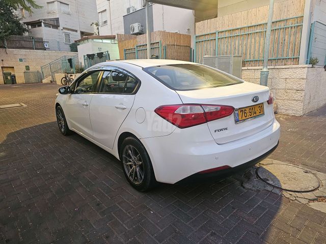 מודעת רכב קיה פורטה