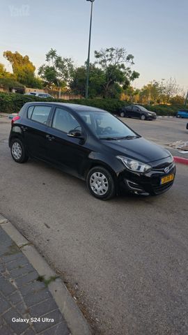 יונדאי i20