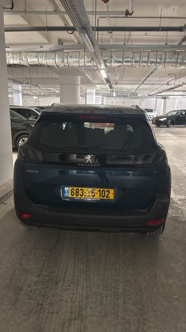 פיג'ו 5008