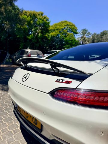 מרצדס-בנץ AMG GT