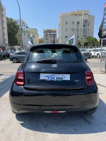 פיאט 500E