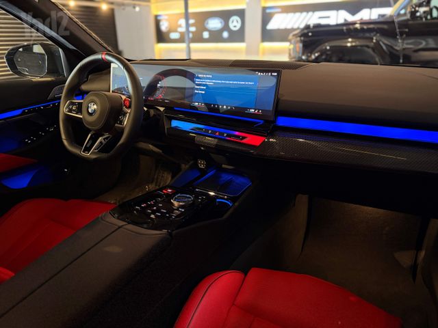 ב מ וו M5