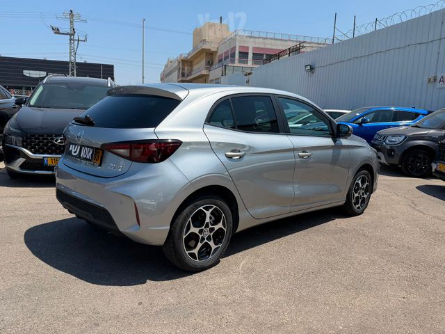 אם ג'י MG3
