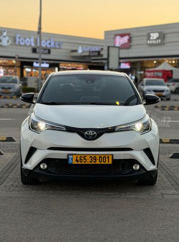 טויוטה C-HR