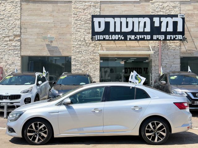 רנו מגאן