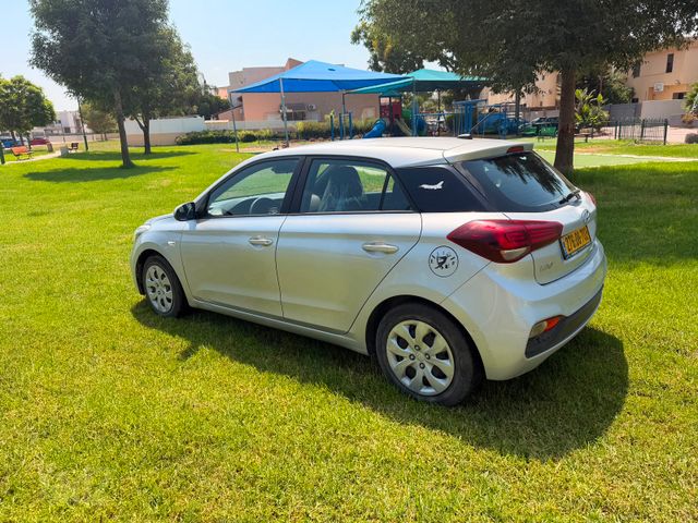 יונדאי i20