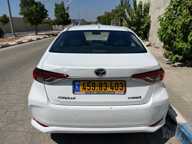 מודעת רכב טויוטה קורולה 1