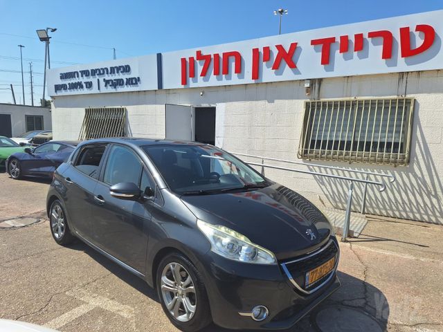 פיג'ו 208