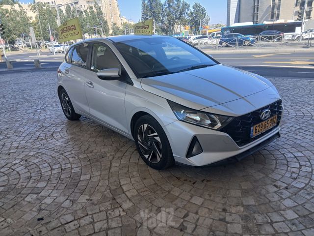 יונדאי i20
