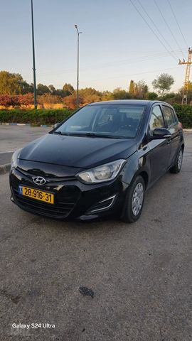 יונדאי i20