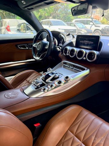 מרצדס-בנץ AMG GT