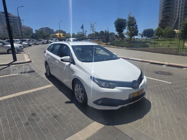 מודעת רכב טויוטה אוריס