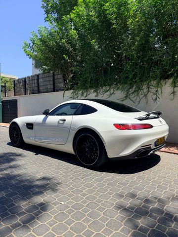 מרצדס-בנץ AMG GT