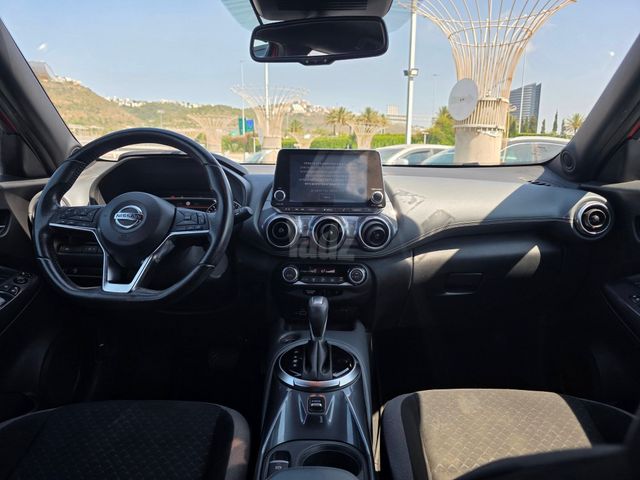 ניסאן ג'וק