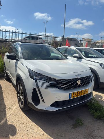 פיג'ו 3008
