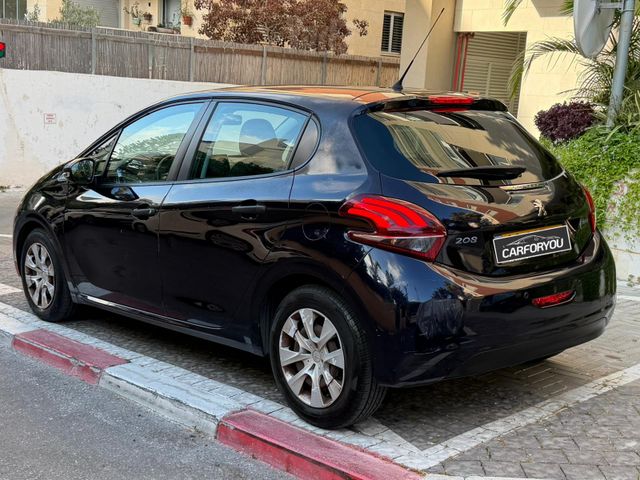 פיג'ו 208
