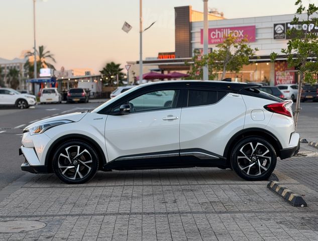 טויוטה C-HR