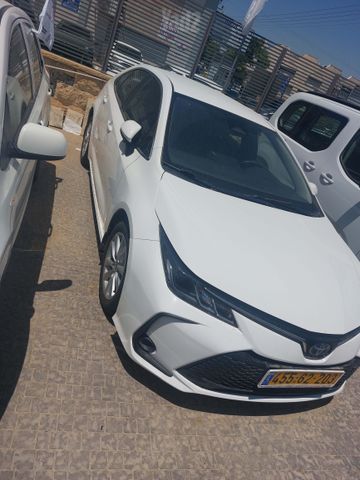 טויוטה קורולה