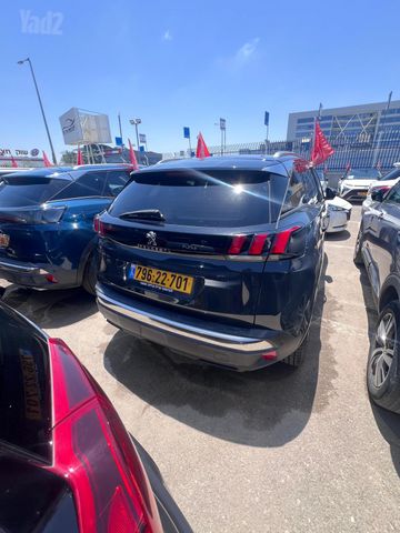 פיג'ו 3008