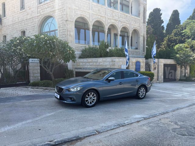 מאזדה 6